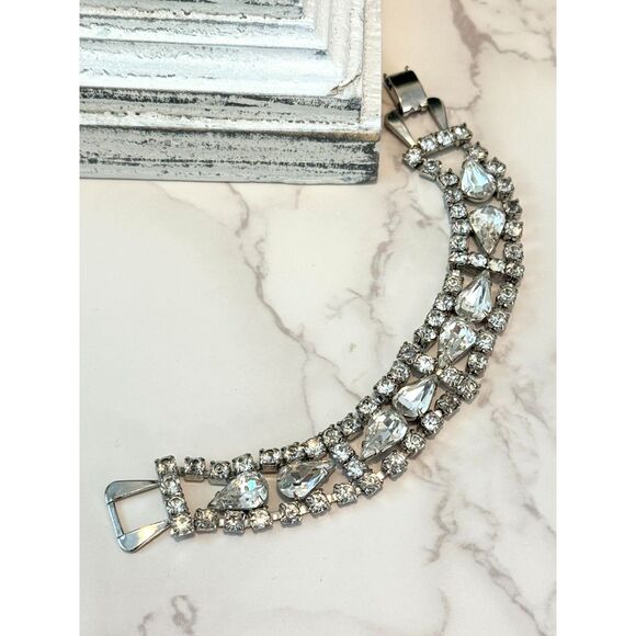 Fabulous Vintage Rhinestone Weiss Bracelet - Picture 1 of 5